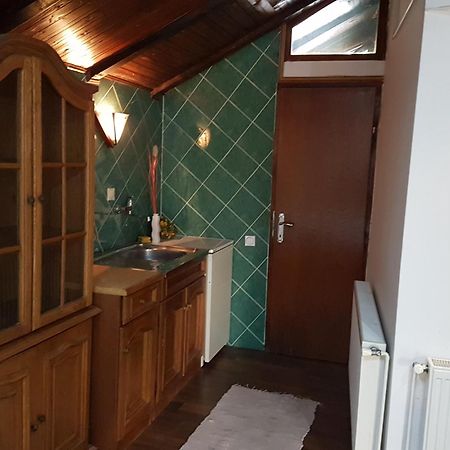 Lira Inn Ni Exterior foto