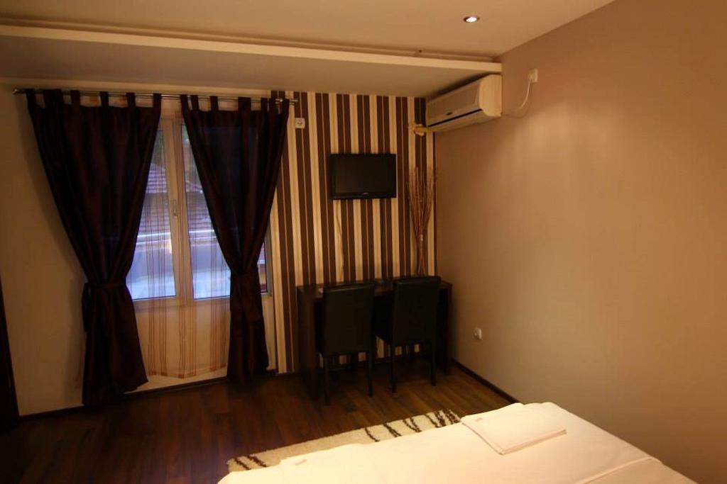 Lira Inn Ni Habitación foto